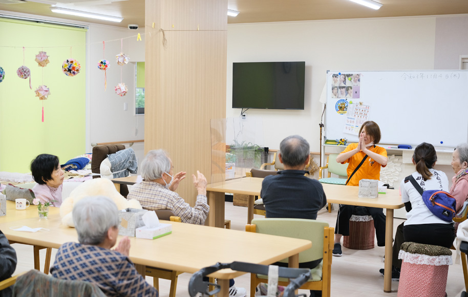 株式会社 英 サービス内容 01